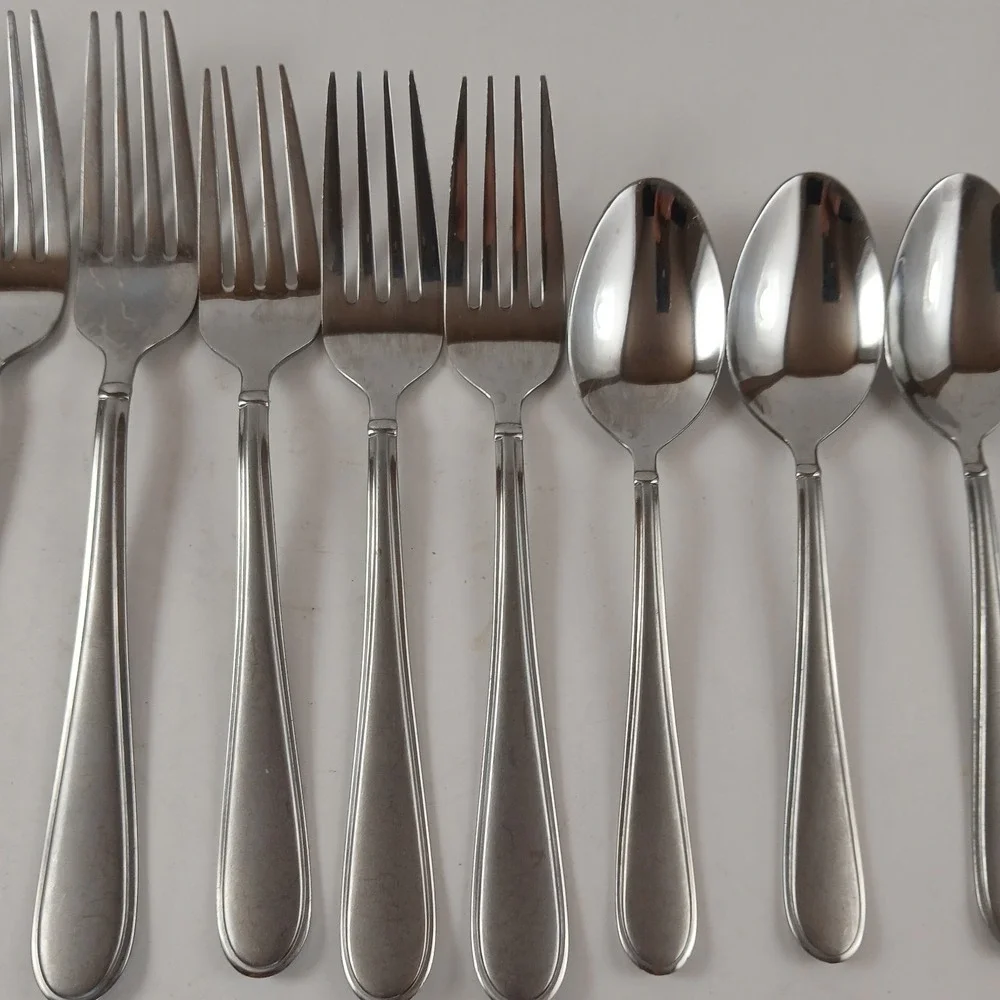 Mikasa Gourmet Basics Westfield Frost 11 Piece Mixed Flatware Set
